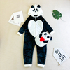 Kigurumi de tecido certificado Oeko-tex de pelúcia com capuz para bebê com tema animal combina com garrafa de água quente morna 